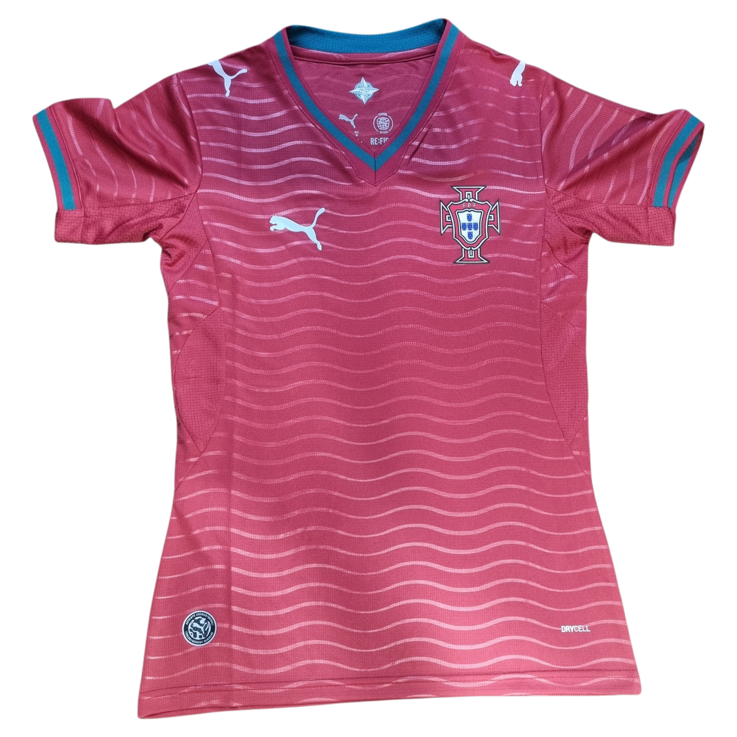 PORTUGAL DAMA LOCAL FAN 2026