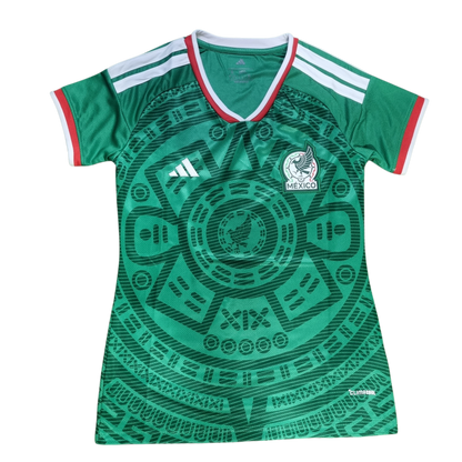 MÉXICO LOCAL DAMA FAN