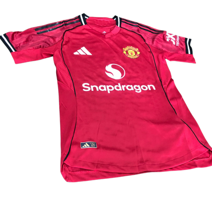MANCHESTER UNITED LOCAL JUGADOR 25-26