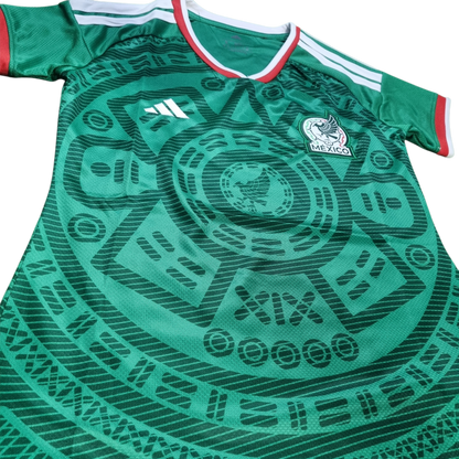 MÉXICO LOCAL DAMA FAN